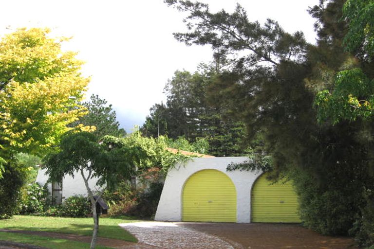 Photo of property in 12 Cezanne Place, New Lynn, Auckland, 0600