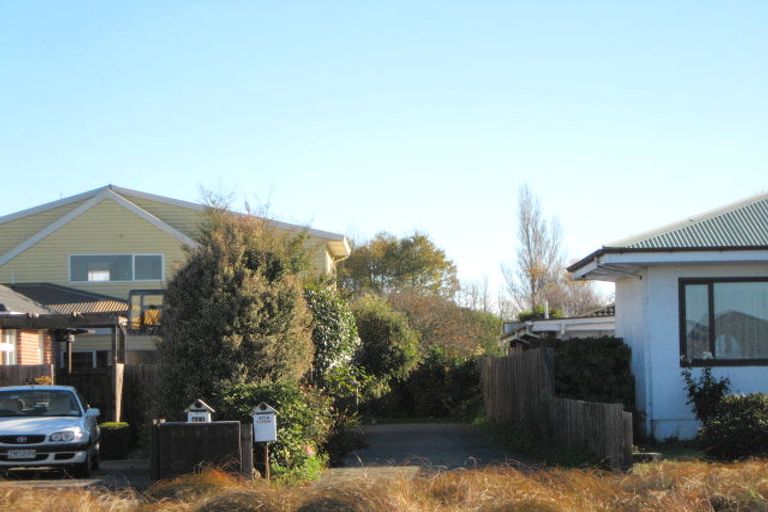 Photo of property in 2/411 Main North Road, Redwood, Christchurch, 8051