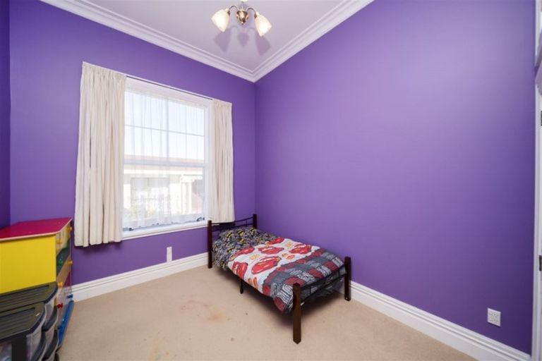 Photo of property in 24 Victoria Street, Hawera, 4610