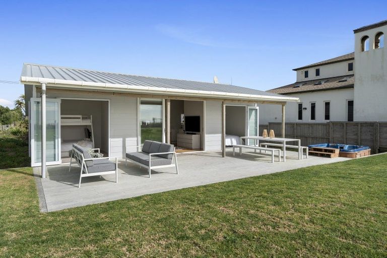 Photo of property in 401 Pukehina Parade, Pukehina, Te Puke, 3189