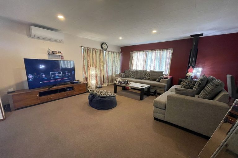 Photo of property in 21 Glennandrew Drive, Half Moon Bay, Auckland, 2012