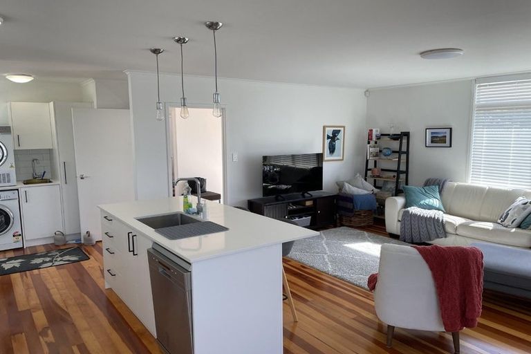 Photo of property in 258 Birkdale Road, Birkdale, Auckland, 0626