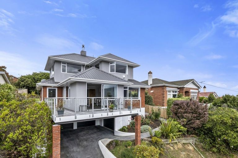 Photo of property in 126 Signal Hill Road, Opoho, Dunedin, 9010