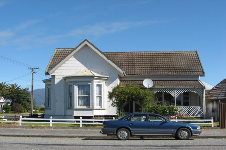 Photo of property in 34 Wakefield Street, Westport, 7825