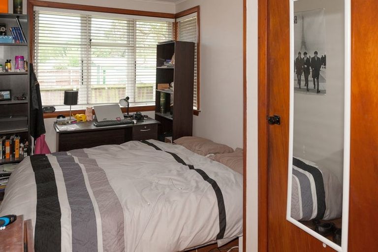 Photo of property in 28 Auburn Avenue, Upper Riccarton, Christchurch, 8041