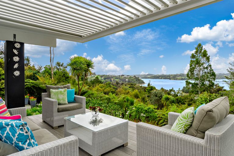 Photo of property in 14 Creek Street, Sandspit, Warkworth, 0982