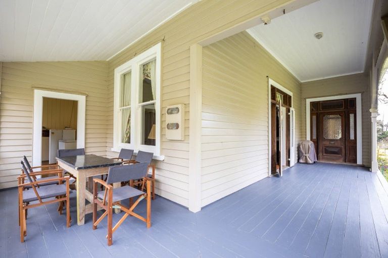 Photo of property in 1 Kahikatea Street, Inglewood, 4330