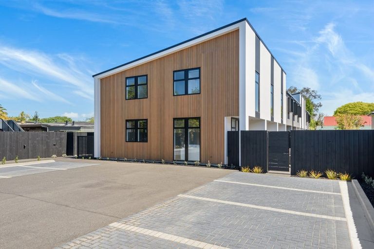 Photo of property in 11/21 Packe Street, Edgeware, Christchurch, 8013