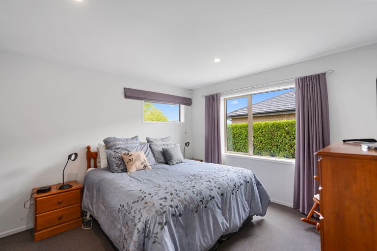 Photo of property in 5 Harston Place, Wigram, Christchurch, 8042