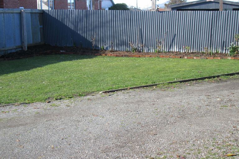 Photo of property in 43 Rhodes Street, Waimate, 7924