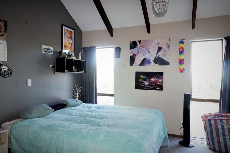 Photo of property in 2 Egmont Street, Castlecliff, Whanganui, 4501