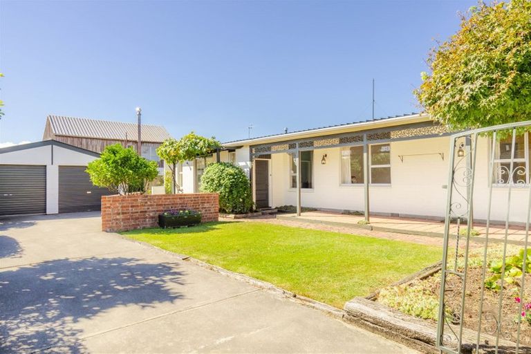 Photo of property in 38 Doncaster Street, Sockburn, Christchurch, 8042