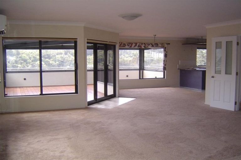 Photo of property in 2/41 Okura River Road, Okura, Albany, 0792