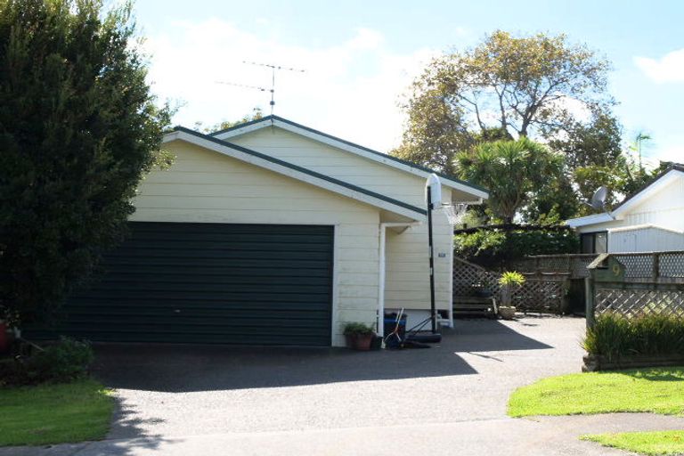 Photo of property in 9 Baird Street, Howick, Auckland, 2014