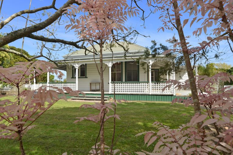 Photo of property in 243 Rosythe Road, Waipu, 0582