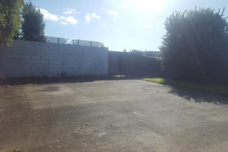 Photo of property in 83 Christmas Road, Manurewa, Auckland, 2102