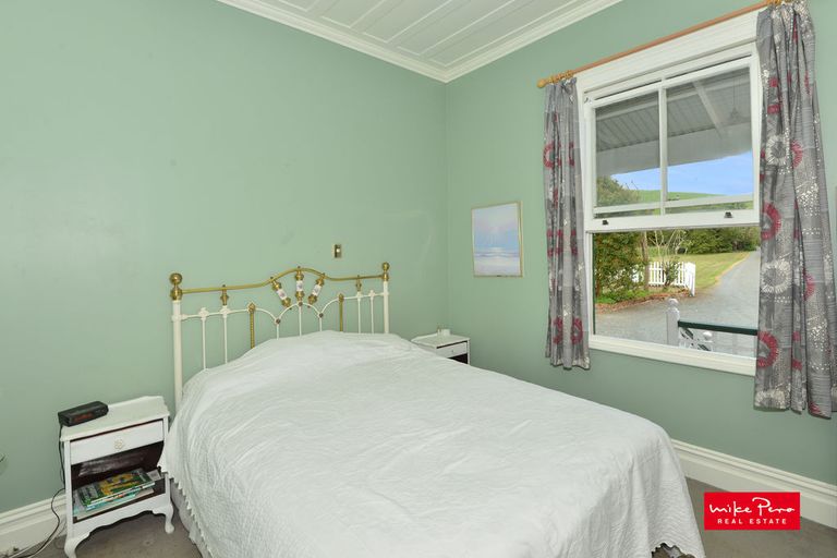 Photo of property in 243 Rosythe Road, Waipu, 0582