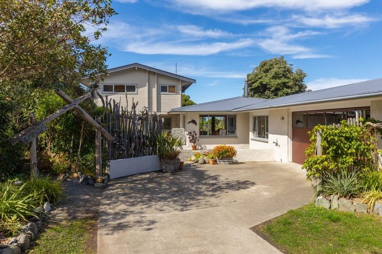Photo of property in 226 Rarangi Beach Road, Rarangi, Blenheim, 7273