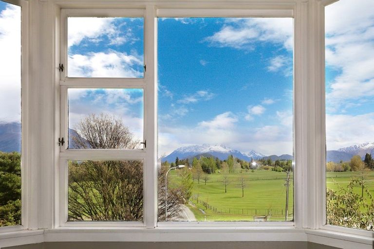 Photo of property in 37 Berkshire Street, Arrowtown, 9302