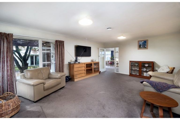 Photo of property in 23 Lochee Road, Upper Riccarton, Christchurch, 8041