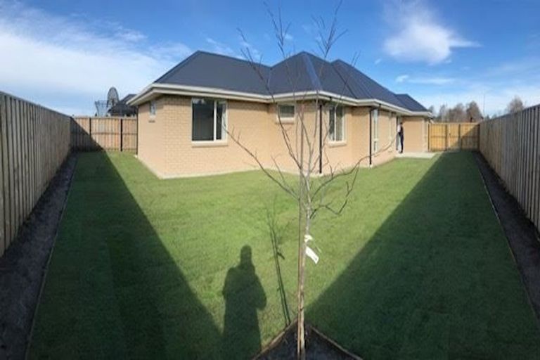Photo of property in 10 Atap Place, Northwood, Christchurch, 8051