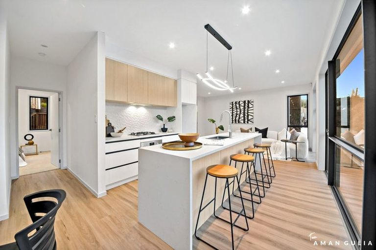 Photo of property in 26b Gulf Harbour Drive, Gulf Harbour, Whangaparaoa, 0930