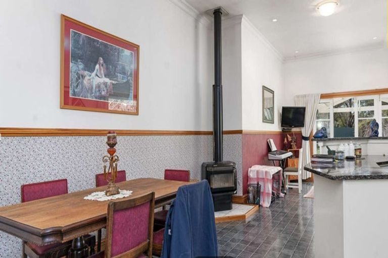 Photo of property in 21 Fox Street, Featherston, 5710