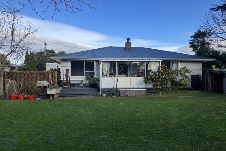 Photo of property in 3 Heretaunga Road, Maharahara, Dannevirke, 4972