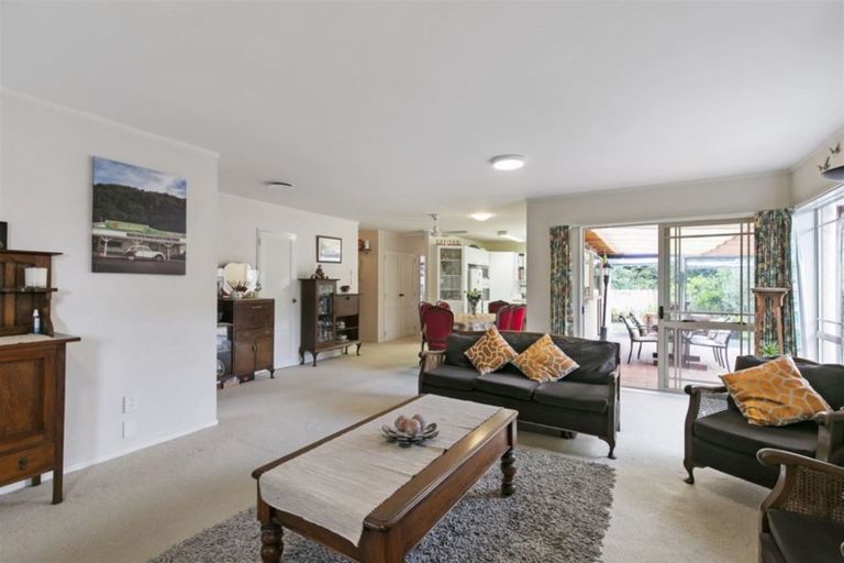 Photo of property in 6 Waimoko Glen, Swanson, Auckland, 0612