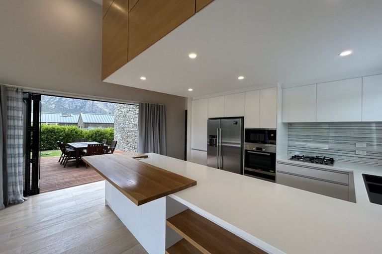 Photo of property in 26 Jacks Point Rise, Jacks Point, Queenstown, 9371