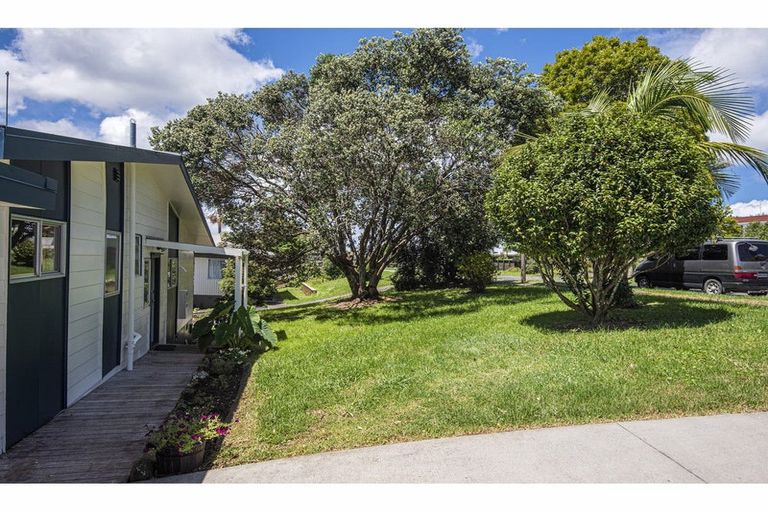 Photo of property in 16 Ascot Avenue, Te Kamo, Whangarei, 0112