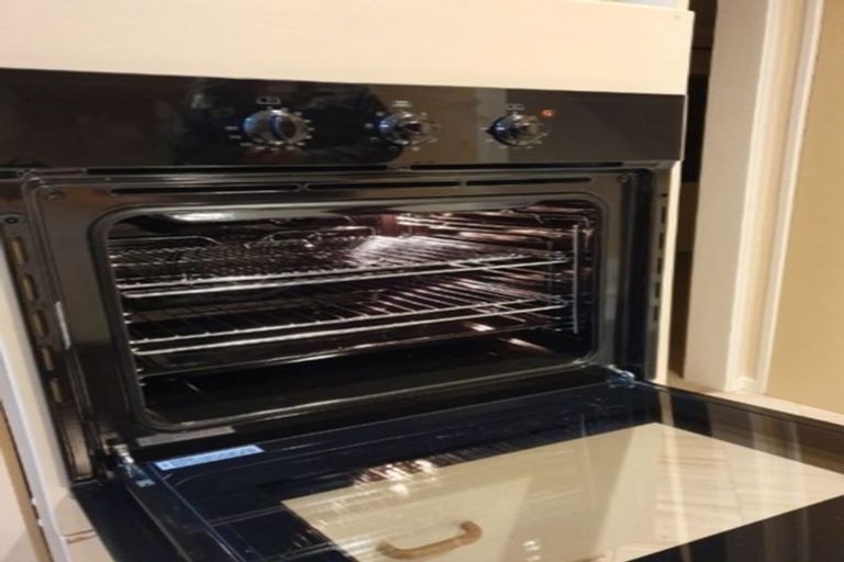 Photo of property in 11 Chiania Place, Somerville, Auckland, 2014