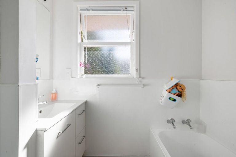 Photo of property in 23 Laurence Street, Queenwood, Hamilton, 3210