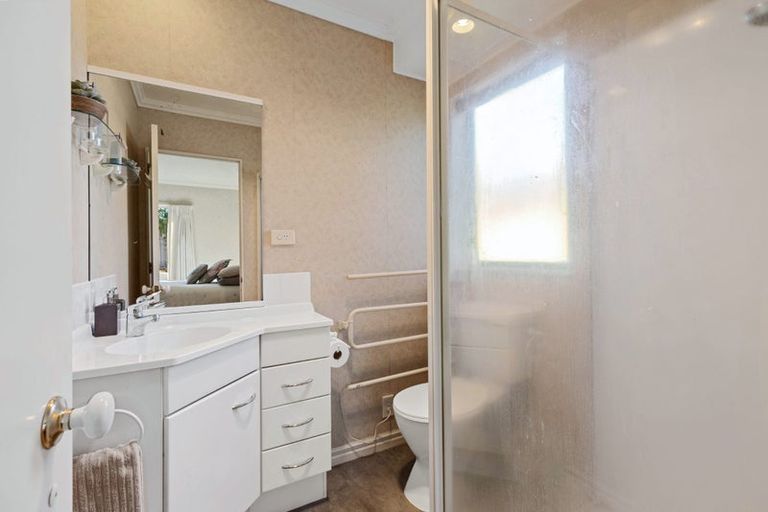 Photo of property in 24 Kahira Crescent, Papamoa Beach, Papamoa, 3118