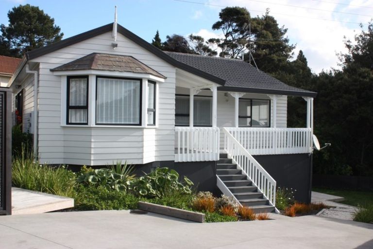 Photo of property in 42 Anne Mclean Drive, Bayview, Auckland, 0629