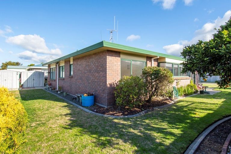 Photo of property in 63 Kane Road, Papamoa Beach, Papamoa, 3118