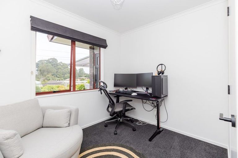 Photo of property in 83 Dixon Road, Glenview, Hamilton, 3206