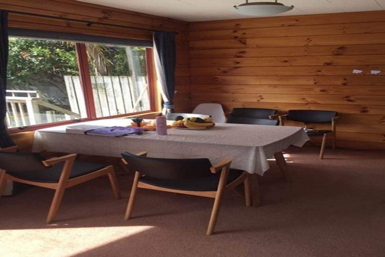 Photo of property in 1/11 Arrow Road, Forrest Hill, Auckland, 0620