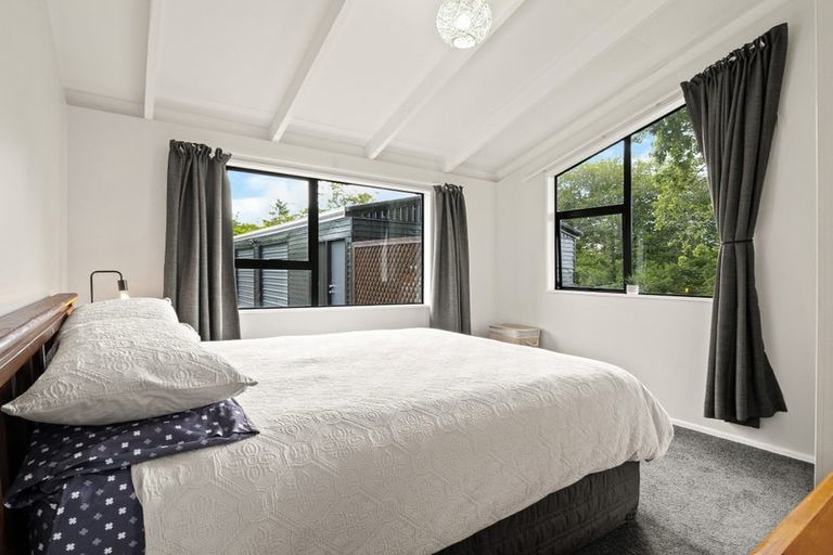 Photo of property in 2 Seddon Street, Ravensbourne, Dunedin, 9022