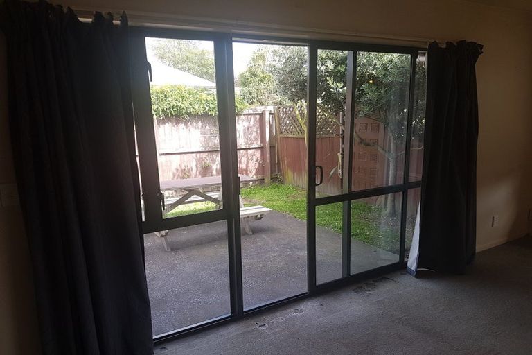 Photo of property in 1/21 Burdale Street, Riccarton, Christchurch, 8011