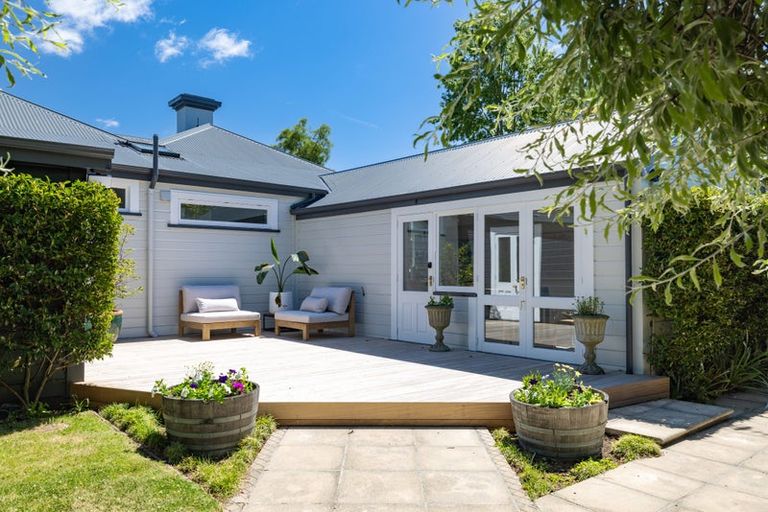 Photo of property in 34 Glandovey Road, Fendalton, Christchurch, 8052