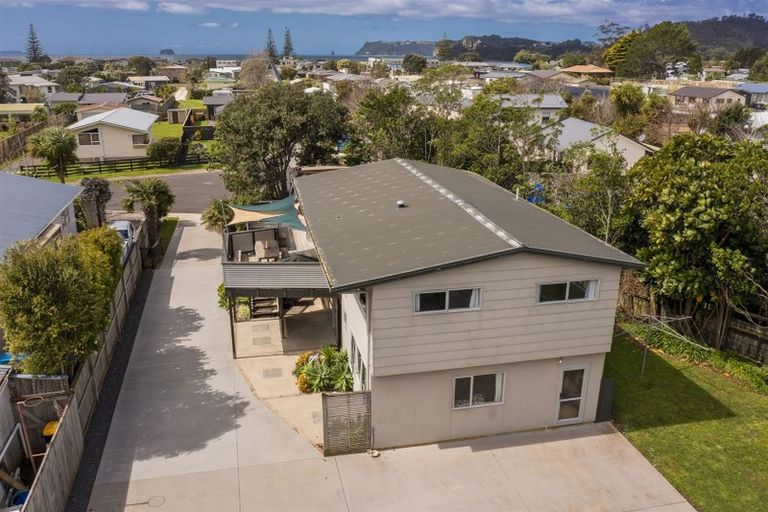 Photo of property in 10 Poplar Street, Whitianga, 3510