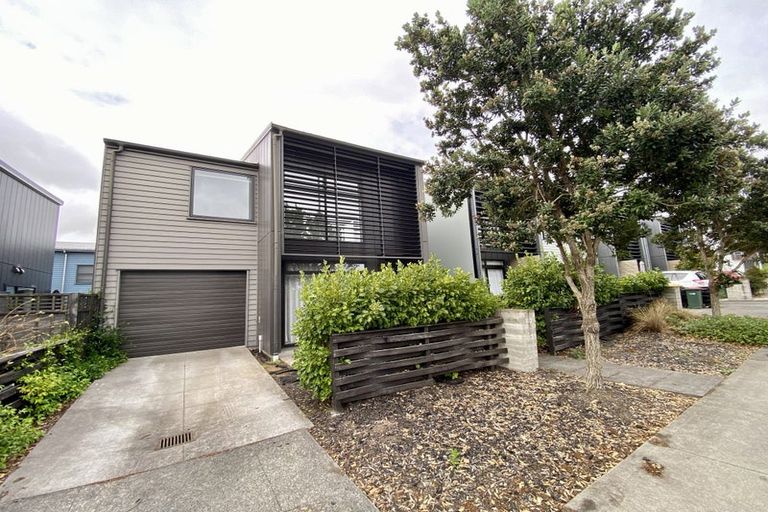 Photo of property in 103 Glidepath Road, Hobsonville, Auckland, 0616