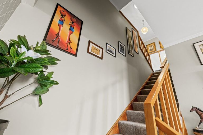 Photo of property in 15 Windsor Terrace, Feilding, 4702