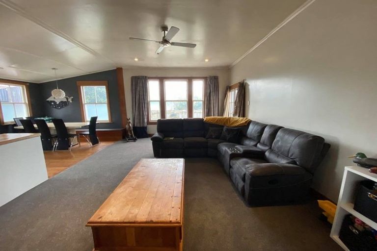 Photo of property in 24 Tayler Street, Eltham, 4322