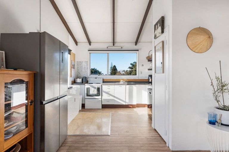 Photo of property in 208 Chartwell Avenue, Whangamata, 3620