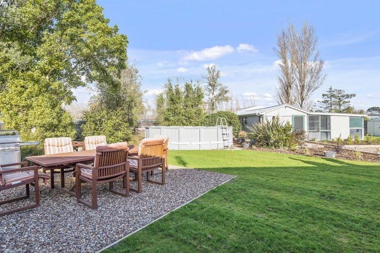 Photo of property in 4 Kainga Road, Kainga, Christchurch, 8083