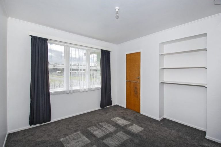 Photo of property in 15 Taraire Crescent, Otangarei, Whangarei, 0112