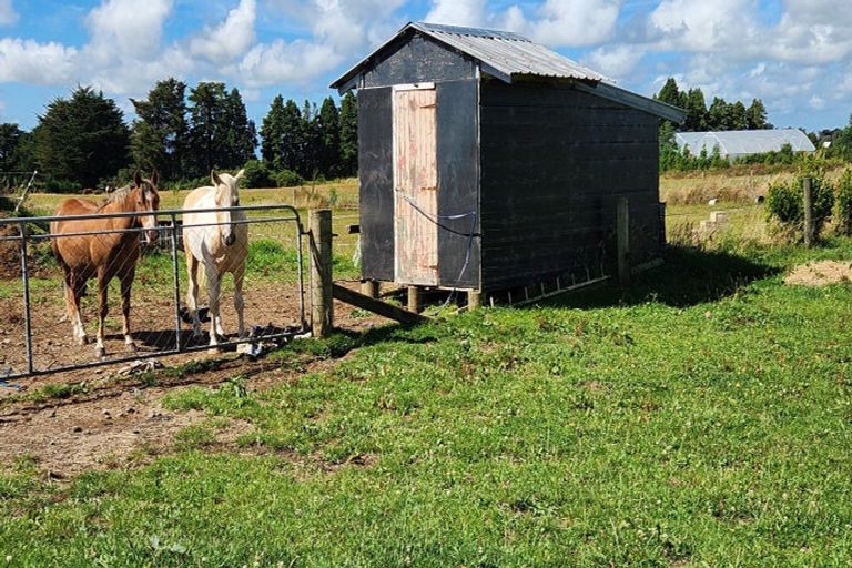 Photo of property in 70 Peters Road, Kaimiro, Inglewood, 4386