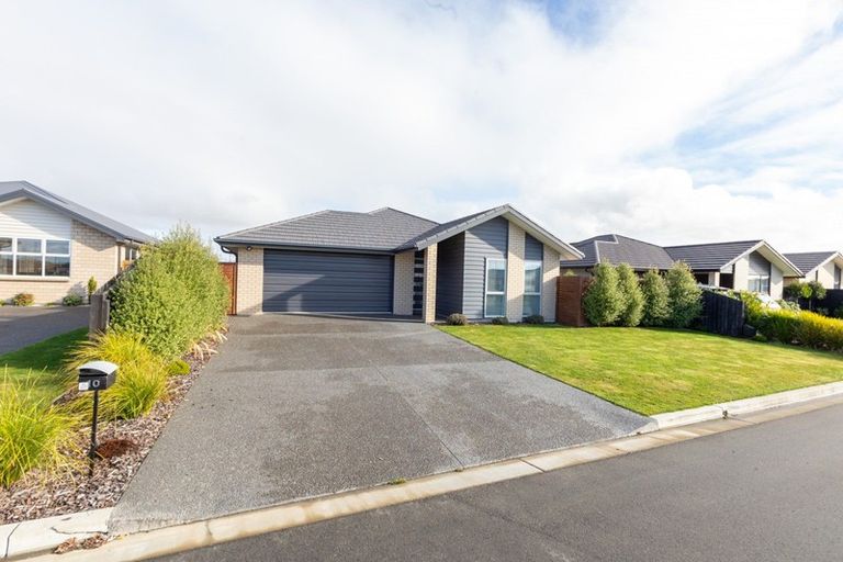 Photo of property in 10 Merino Street, Marshland, Christchurch, 8083
